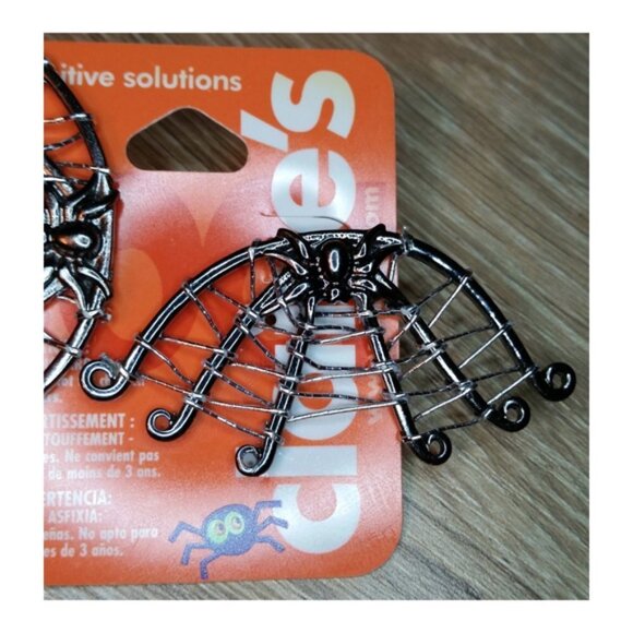 GUNMETAL large goth spiderweb earrings - Picture 2 of 3